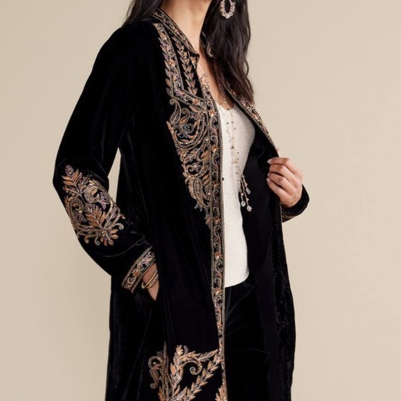 Soft Surroundings Belcastle Embroidered Velvet Jacket - Picture 4 of 14